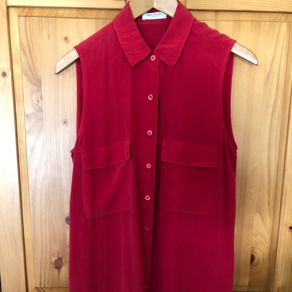 Fuschia/Red silk sleeveless signature Equipment